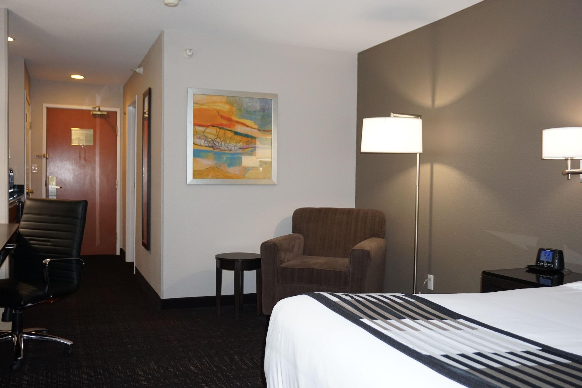 Hotel Wingate By Wyndham 3*