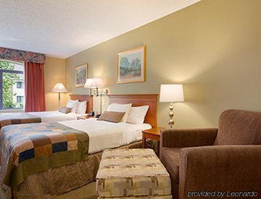 Wingate By Wyndham Hotel 3*