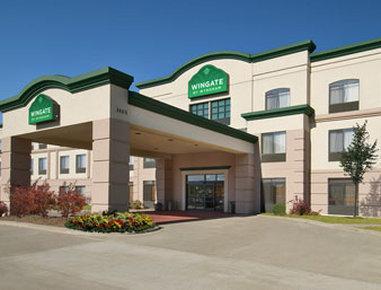 Wingate By Wyndham Hotel 3*